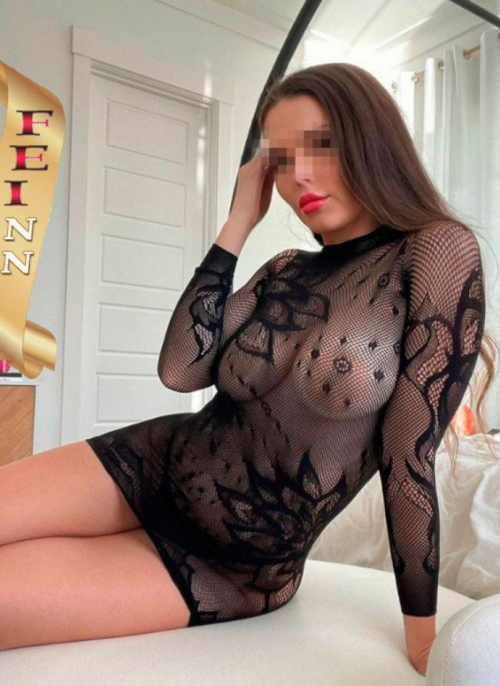      +7 (989) 560-4466