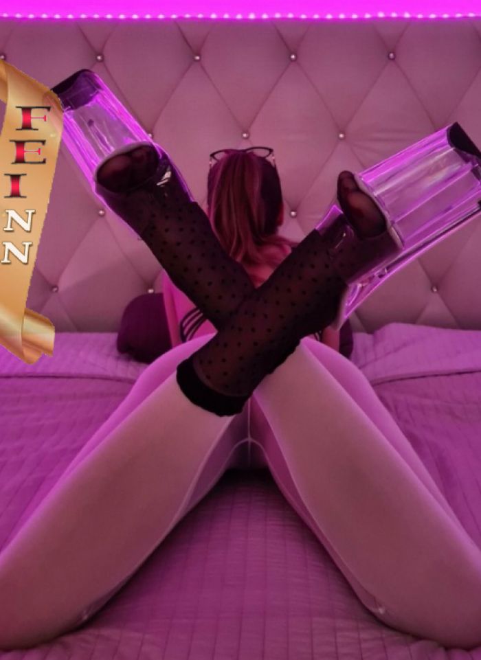   ,  +7 (995) 933-8724